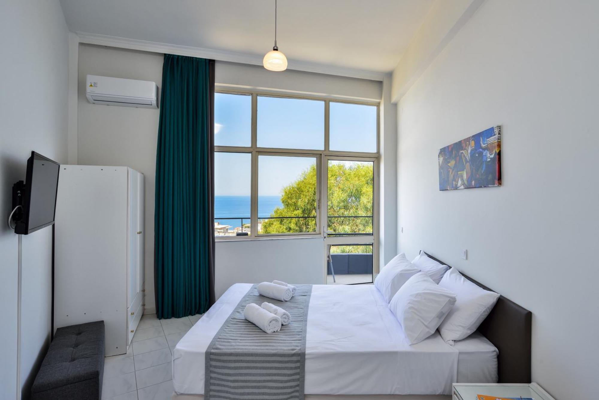 Loucerna Suites Chania La Canea Esterno foto