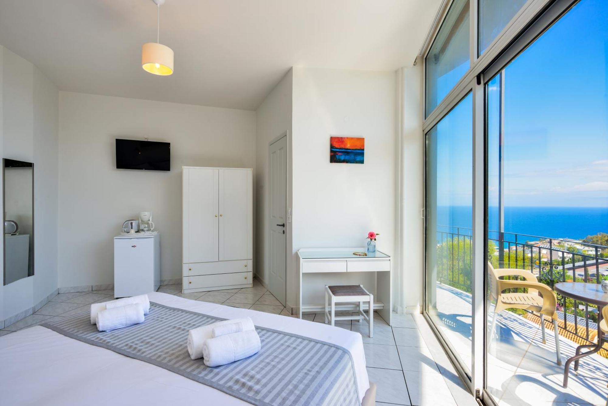 Loucerna Suites Chania La Canea Esterno foto
