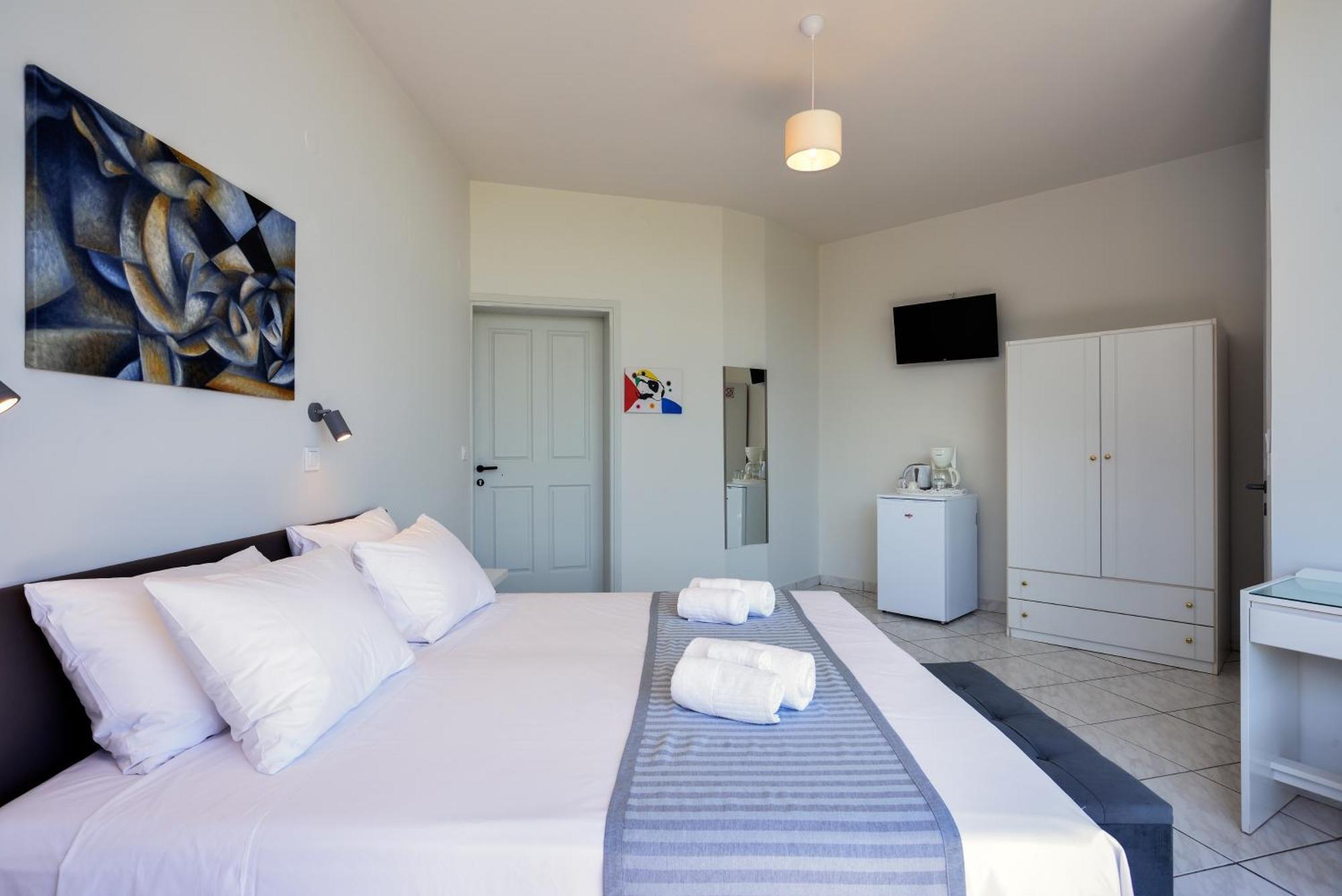 Loucerna Suites Chania La Canea Esterno foto